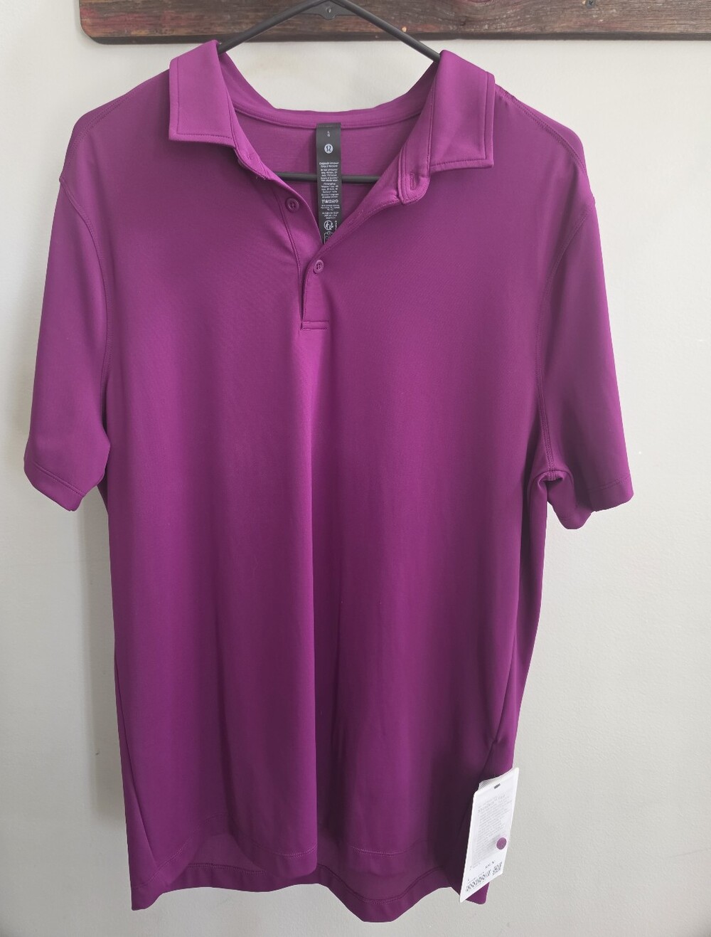 Men's Lululemon Polo Shirt - Magenta/ Purple-ish LARGE NWT